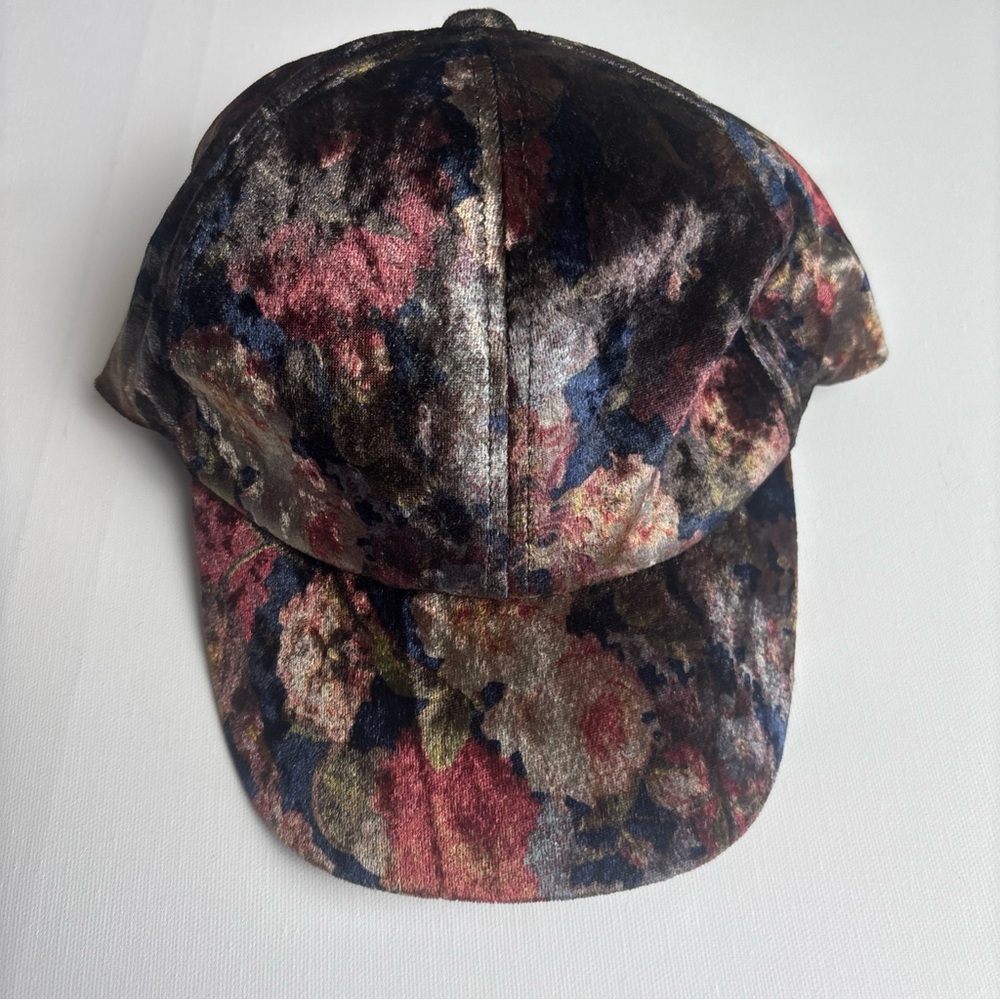 Lucky Brand Floral Velvet Women's Cap Adjustable‎ Navy Blue Burgundy Feminine